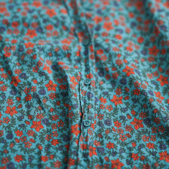 United Colors of Benetton Floral Button Down Floral Long Sleeved Shirt Size XS - Picture 3 of 4